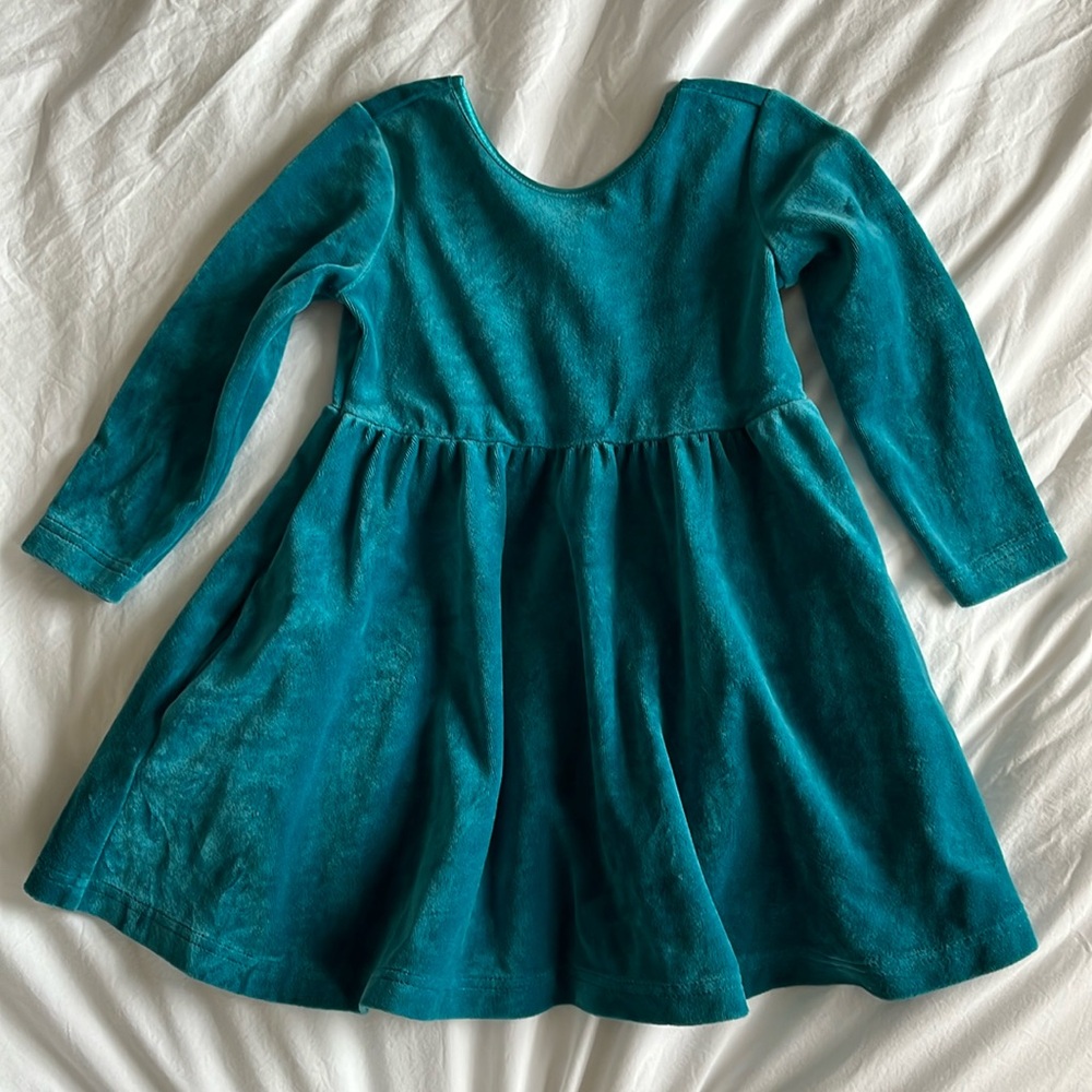 Hanna Andersson green velour velvet holiday skater twirl dress